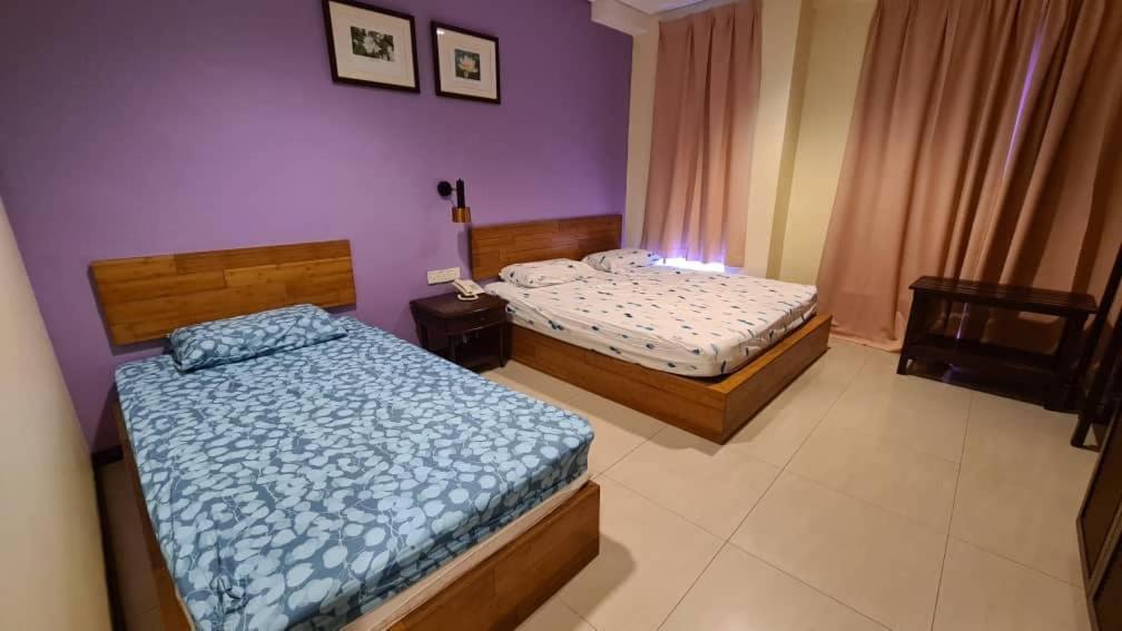 Oyo 90883 Pavilion Inn Hotel Lumut Luaran gambar